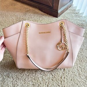 Michael Kors 🩷 Jet Set Shoulder Bag